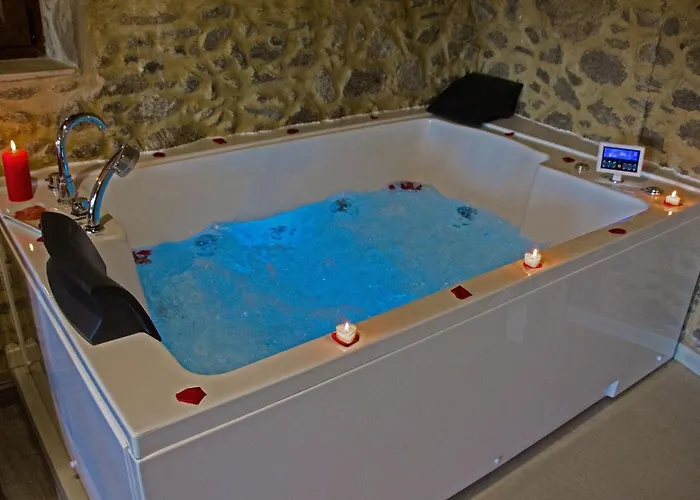 Casa Das Fiadeiras De Неминья